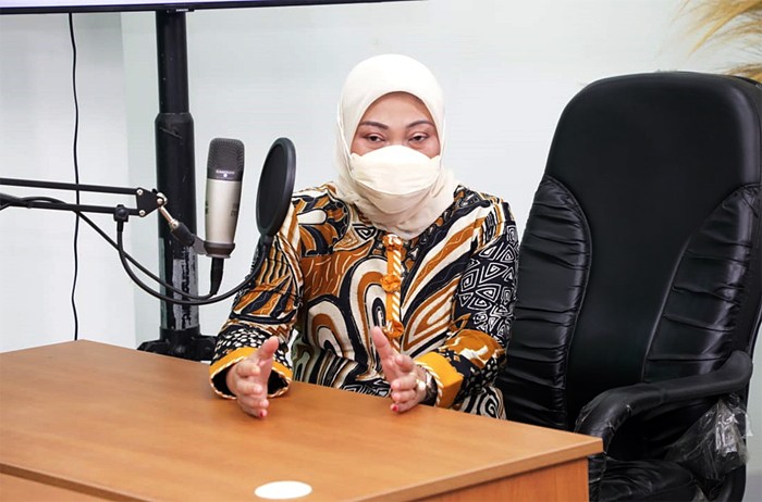 Menteri Ketenagakerjaan Ida Fauziyah, melakukan kunjungan kerja ke Balai Latihan Kerja Komunitas (BLKK) Unipro Biso di Kabupaten Tulungagung.