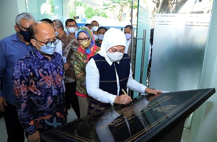 Menteri Ketenagakerjaan, Ida Fauziyah meresmikan Gedung Pusat Pasar Kerja yang berlokasi di Gatot Subroto Kav. 44, Kuningan Barat, Mampang Prapatan, Jakarta.