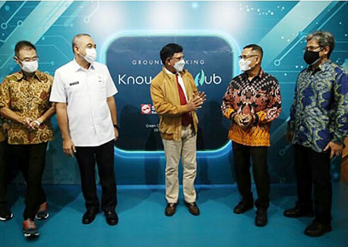 Kementerian Kominfo terus mempercepat pembangunan infrastruktur digital di seluruh penjuru Indonesia.