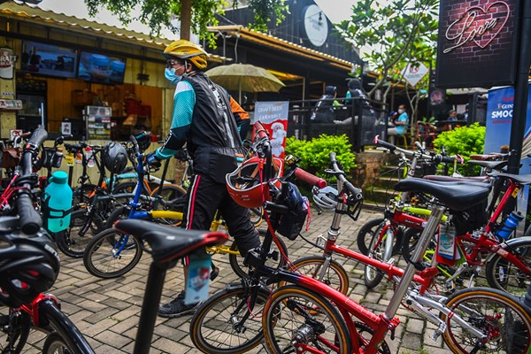 Komunitas Sepeda Lipat Palembang (Sel-P) melakukan pemilihan ketua, Minggu (2/1/2022) di Kenten Street Jalan MP Mangkunegara Palembang.