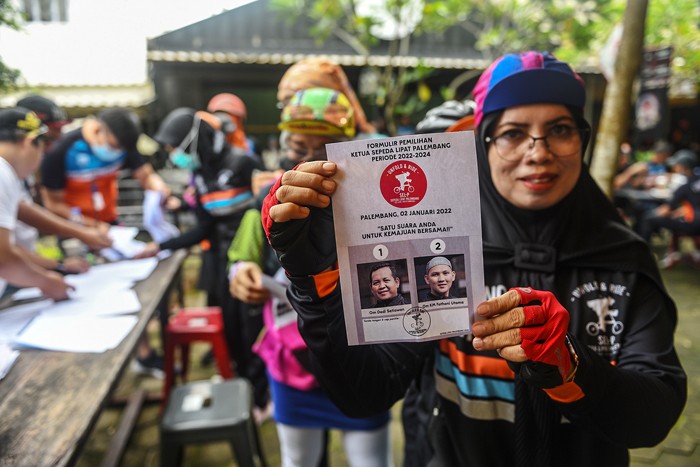Komunitas Sepeda Lipat Palembang (Sel-P) melakukan pemilihan ketua, Minggu (2/1/2022) di Kenten Street Jalan MP Mangkunegara Palembang.