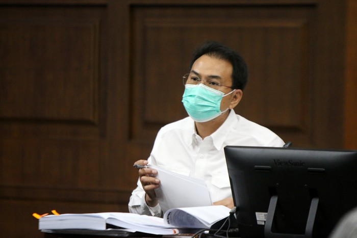 Terdakwa mantan Wakil ketua DPR RI Azis Syamsuddin menjalani sidang di Pengadilan Tipikor, Jakarta, Senin (3/1/2022).