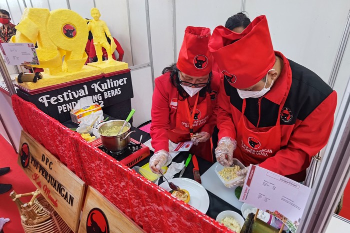 Festival Kuliner Pendaming Beras dalam rangka menyambut HUT ke-49 PDIP di Sekolah Partai PDIP, Lenteng Agung, Jakarta Selatan, Jumat (7/1/2022).