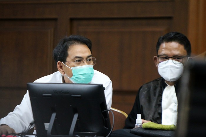 Terdakwa Mantan Wakil ketua DPR RI Azis Syamsuddin menjalani sidang di pengadilan Tipikor, Jakarta, Rabu (12/1/2022).