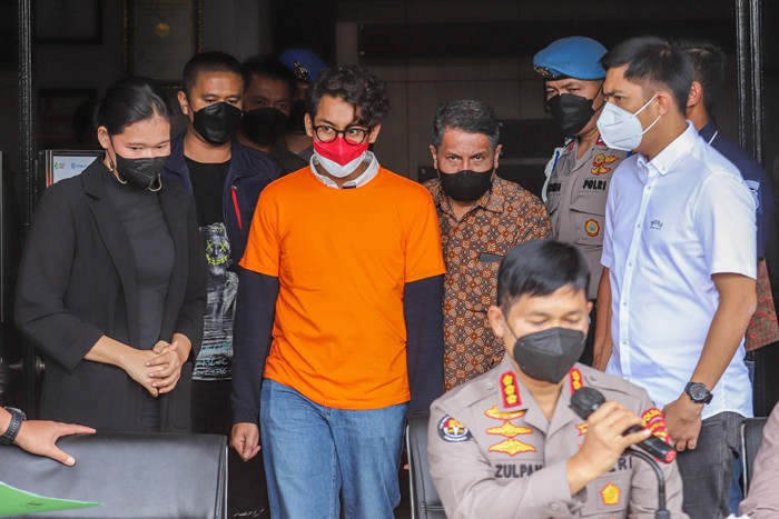 Artis sekaligus musisi Ardhito Pramono dihadirkan saat rilis penyalahgunaan Narkotika jenis ganja di Gedung Polres Jakarta Barat, Kamis (13/1/2022).