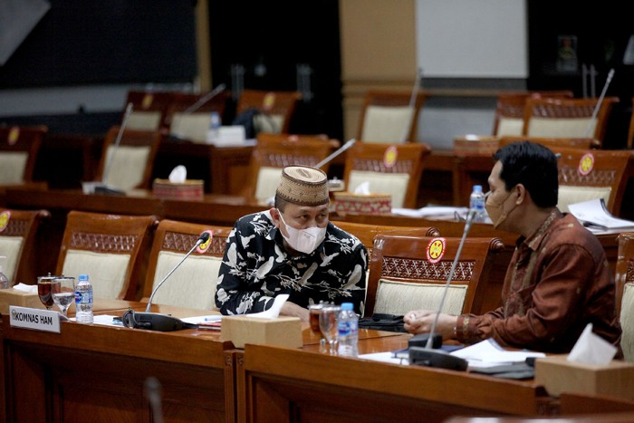 Rapat kerja dengan Komisi III DPR di Kompleks Parlemen, Jakarta, Kamis (13/1/2022).