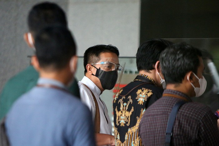 Mantan Direktur Jenderal Keuangan Daerah Kementerian Dalam Negeri, Ardian Noervianto usai menjalani pemeriksaan di Gedung Merah Putih KPK.