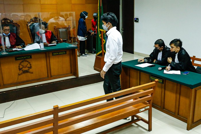 Selebgram Gaga Muhammad saat menjalani sidang putusan di Pengadilan Negeri Jakarta Timur, Rabu (19/1/2022).
