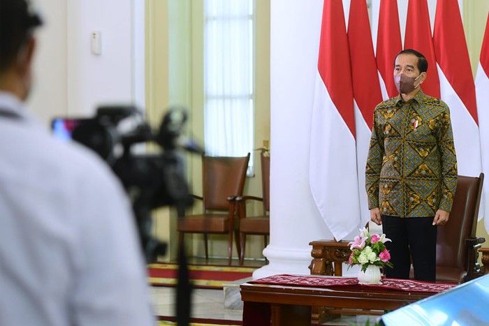 Presiden Joko Widodo hadiri Pertemuan Tahunan Industri Jasa Keuangan Tahun 2022 dan Peluncuran Taksonomi Hijau Indonesia secara virtual.