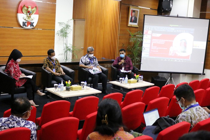 Diskusi tersebut mengambil tema 