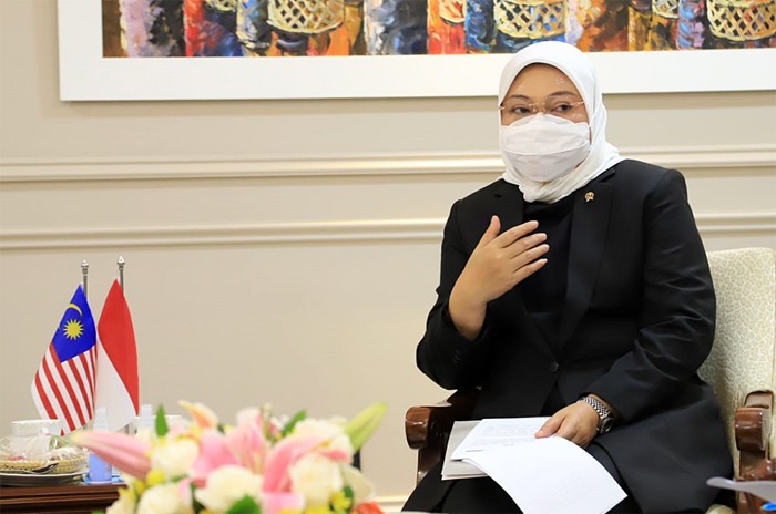 Menaker Ida Fauziyah menjelaskan, adanya MoU tersebut akan memberikan skema pelindungan yang memadai dan mengurangi risiko/masalah PMI di Malaysia.