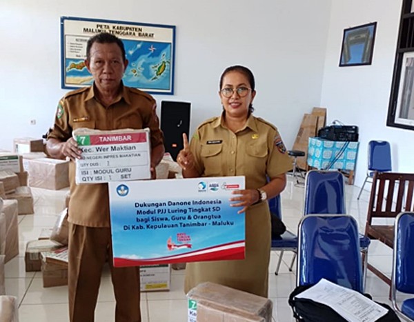 Danone Specialized Nutrition (SN) Indonesia melalui merek susu pertumbuhan SGM Eksplor bekerja sama dengan Indomaret menyalurkan dukungan pendidikan.
