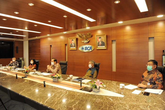 Laporan Kinerja Keuangan BCA 2021 di Jakarta, Kamis (27/1/2022).