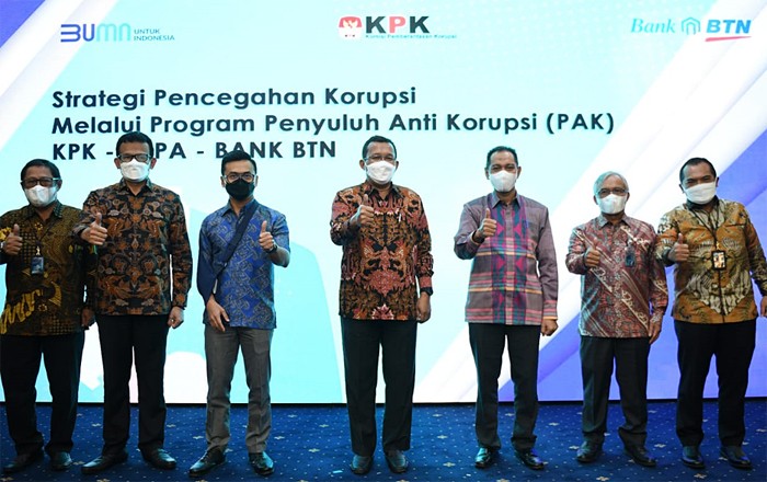 Sosialisasi pencegahan korupsi dengan tema “Strategi Pencegahan Korupsi Melalui Program Penyuluh Antikorupsi (PAK) bersama KPK, IIKPA dan Bank BTN”.