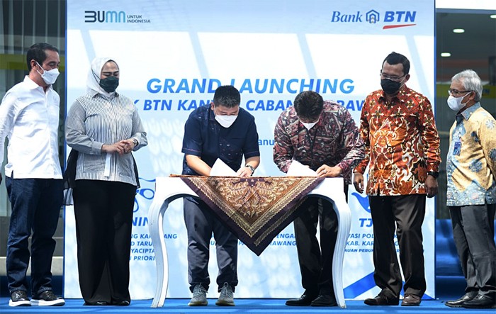 Peresmian Kantor Cabang Bank BTN Karawang, Jawa Barat, Jumat (28/1/2022).