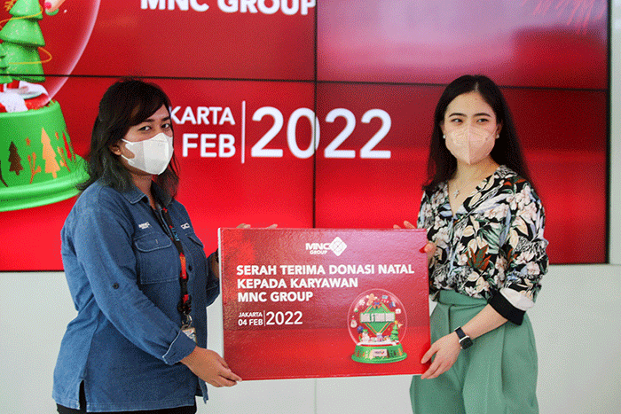 Donasi natal di Lobby MNC Financial Center, Kebon Sirih, Jakarta Pusat, Jumat (4/2/2022).