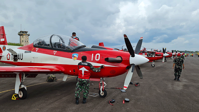 Tim aerobatik TNI AU Jupiter Aerobaric Team (JAT), memulai perjalanan ke ajang internasional Singapore Air Show (SAS) 2022.