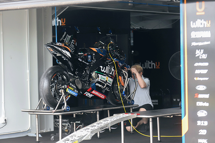 Suasana jelang tes Pramusim MotoGP di Sirkuit Mandalika, Lombok Tengah, NTB, Kamis (10/2/2022).