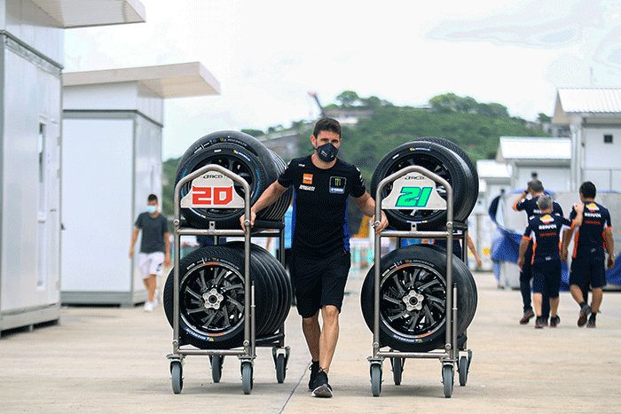 Suasana jelang tes Pramusim MotoGP di Sirkuit Mandalika, Lombok Tengah, NTB, Kamis (10/2/2022).