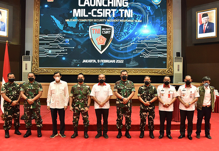 Launching Military Computer Security Insident Response Team (Mil-CSIRT) TNI, bertempat di Aula Gatot Soebroto Mabes TNI Cilangkap.