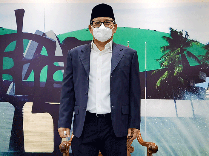 Wakil Ketua DPR Muhaimin Iskandar, merespons polemik aturan JHT yang baru bisa dicairkan pada usia 56 tahun di Jakarta, Rabu (16/2/2022).