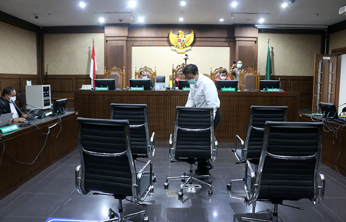 Terdakwa mantan Wakil Ketua DPR RI Azis Syamsuddin menjalani sidang putusan di Pengadilan Tipikor, Jakarta, Kamis  (17/2/2022).