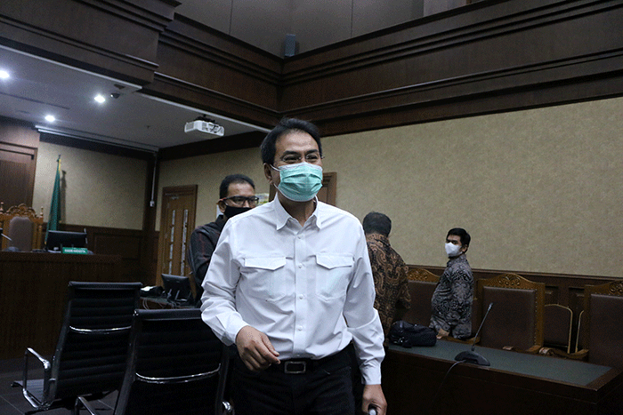 Terdakwa mantan Wakil Ketua DPR RI Azis Syamsuddin menjalani sidang putusan di Pengadilan Tipikor, Jakarta, Kamis  (17/2/2022).
