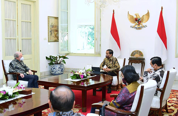 Presiden Joko Widodo menerima sejumlah pimpinan Bank Dunia di Istana Merdeka, Jakarta, Rabu (16/2/2022).