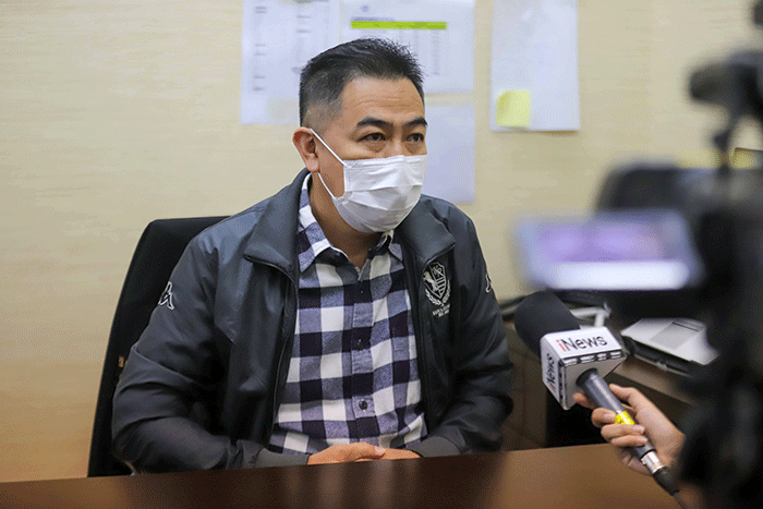 Ketua DPP Partai Perindo Christophorus Taufik saat memberikan keterangan terkait kontroversi 'Malang Halal City' di MNC Tower, Kebon Sirih.