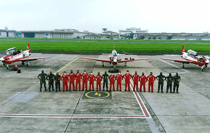 Usai mengikuti perhelatan Singapore Air Show 2022 (SAS 2022), Jupiter Aerobatic Team (JAT) kembali ke homebase di Lanud Adisutjipto, Yogyakarta.