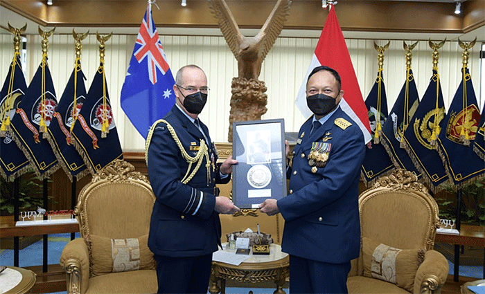 Kasau Marsekal TNI Fadjar  Prasetyo, menerima kunjungan kehormatan Chief of Air Force (CAF) Royal Australian Air Force (RAAF) Air Marshal Mel Hupfeld.