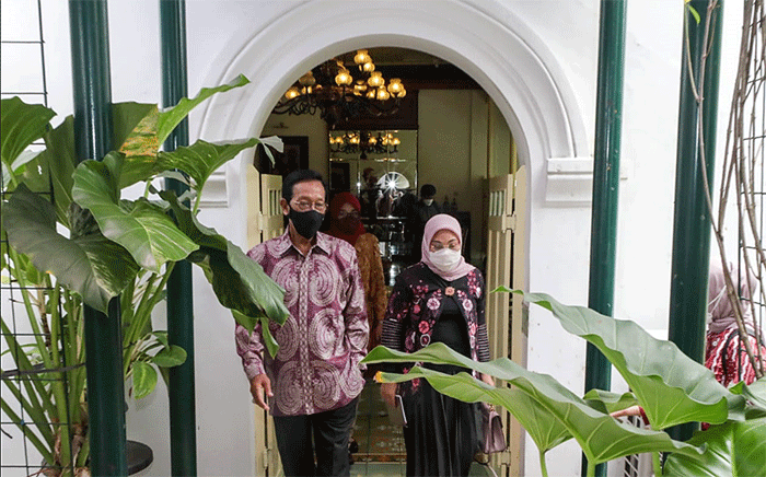 Dalam rangka persiapan perhelatan G20, Menteri Ketenagakerjaan Ida Fauziyah, menemui Gubernur Daerah Istimewa Yogyakarta, Sri Sultan Hamengkubuwono (HB) X.