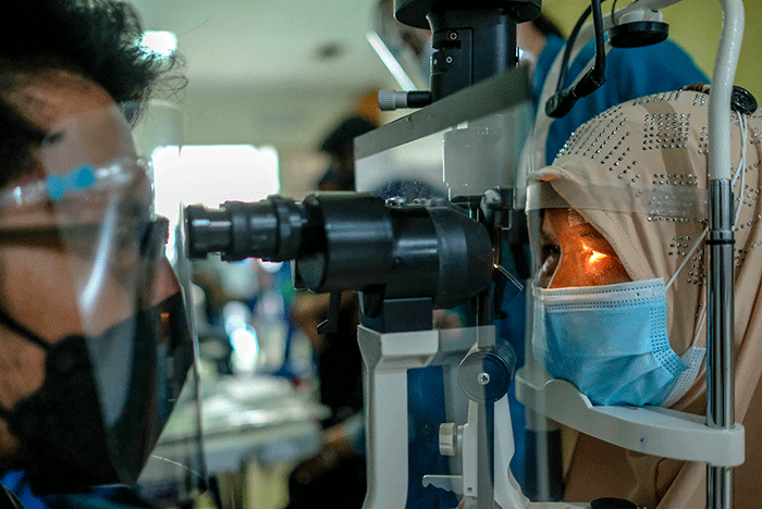 Sejumlah warga tengah menjalani operasi mata katarak di JEC Orbita (Celebes Eye Center), Jalan AP Pettarani, Makassar, Minggu (6/3/2022).