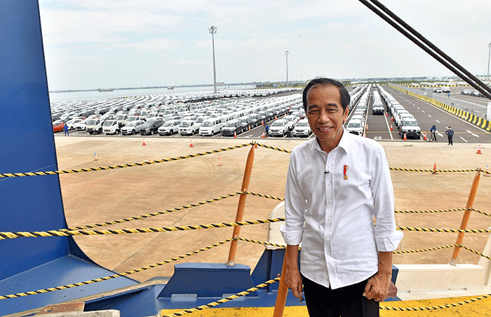 Presiden Joko Widodo pada Selasa, 8 Maret 2022, bertolak menuju Pelabuhan Patimban, Kabupaten Subang, Provinsi Jawa Barat untuk melakukan kunjungan kerja.