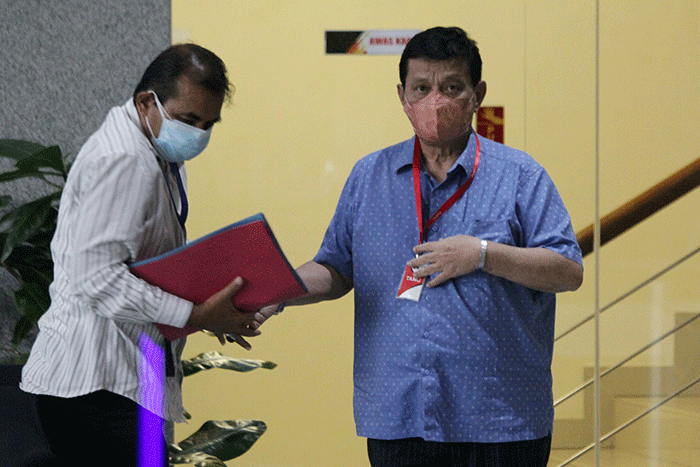 Anggota DPRD DKI Jakarta Fraksi PDIP Syahrial, usai menjalani pemeriksaan di Gedung KPK Merah Putih, Jakarta, Rabu (9/3/2022).
