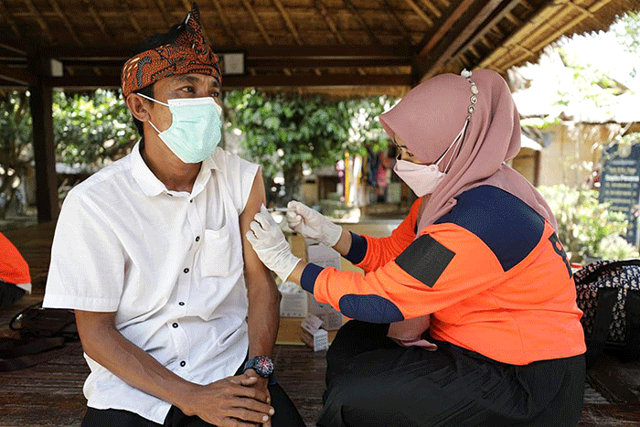 Hasil rekapitulasi dari pelaksanaan vaksin pada hari sebelumnya itu telah menunjukkan adanya kenaikan hingga 55,6 persen.