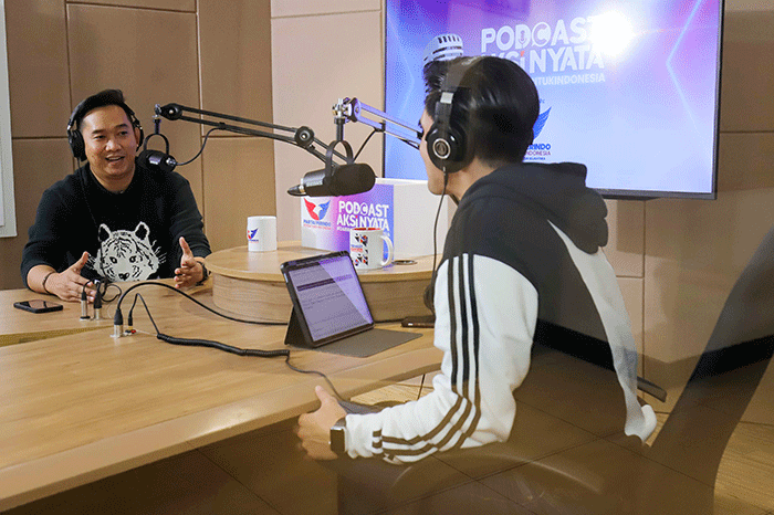 Nico Aditya (kiri) saat menjadi narasumber Podcast Aksi Nyata #DariKamuUntukIndonesia di Studio Talkshow MNC Network, iNews Tower, MNC Center.