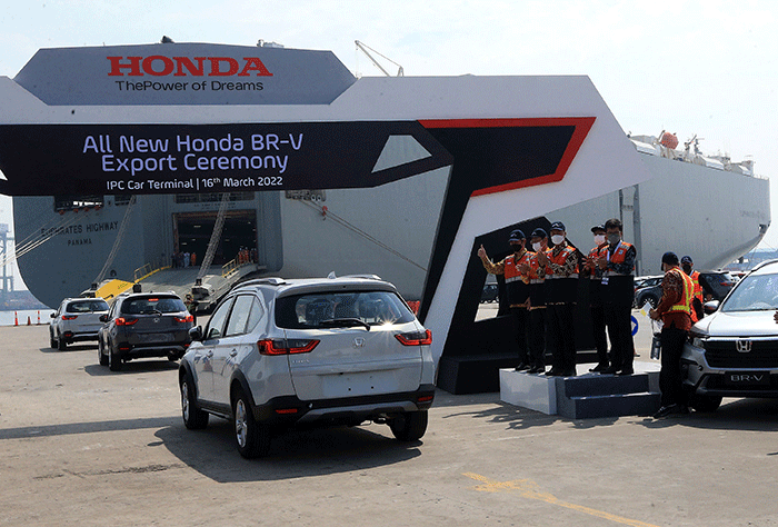 Pelepasan ekspor All New Honda BR-V di Pelabuhan Tanjung Priok, Jakarta, Rabu (16/3/2022).