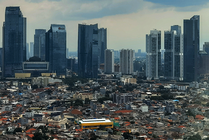 Tampak pusat kota berisi Gedung-gedung bertingkat di kawasan Jakarta Pusat, Rabu (16/3/2022).