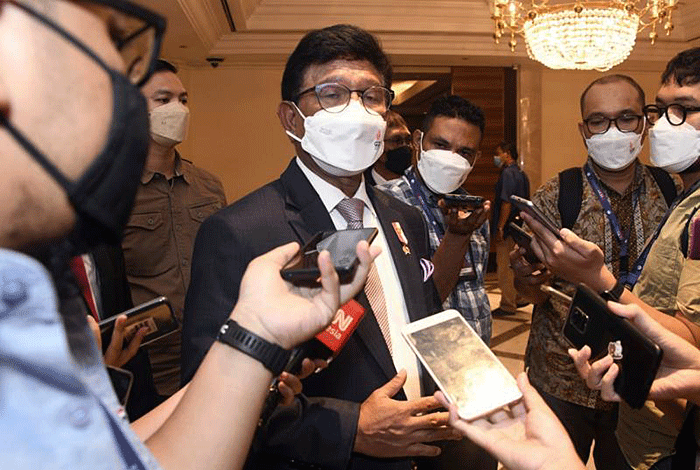 Menkominfo Johnny G. Plate mengungkapkan pengadaan satelit multifungsi dapat membantu Pemerintah menyelesaikan target penyediaan akses layanan internet.