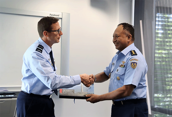 Australian Defence College (ADC) mengabadikan nama Kepala Staf Angkatan Udara Marsekal TNI Fadjar Prasetyo, sebagai alumni ADC.