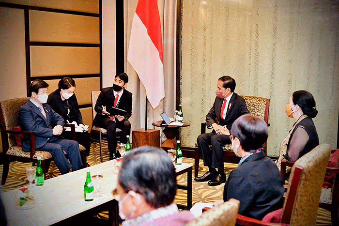 Indonesia siap memperkuat kerja sama yang sudah terjalin baik dengan Korea Selatan berdasar Kemitraan Strategis Khusus yang telah kita miliki.