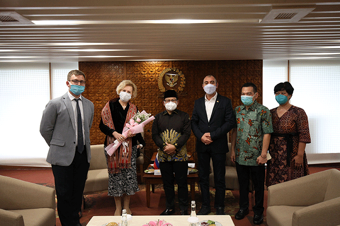 Wakil Ketua DPR Muhaimin Iskandar melakukan pertemuan dengan Duta Besar Rusia untuk Indonesia Ludmila Vorobieva di ruang delegasi, Nusantara III.