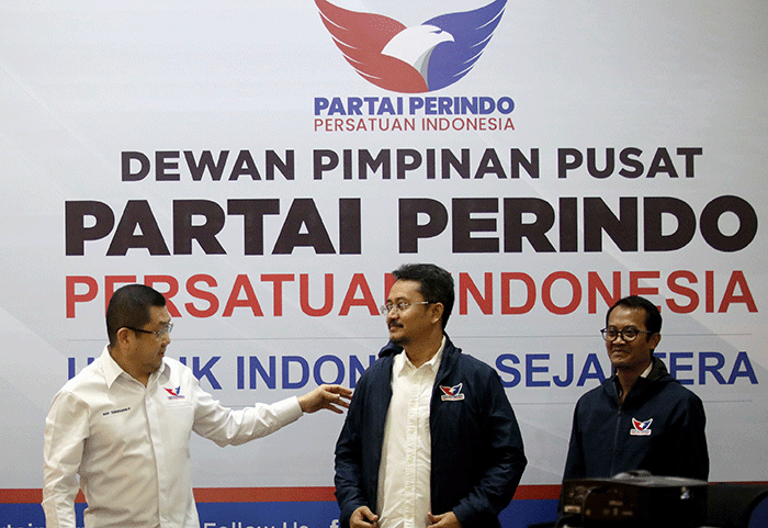 Ketua Umum DPP Partai Perindo Hary Tanoesoedibjo memberikan sejumlah tugas dan tanggung jawab kepada Ferry di kepartaian.