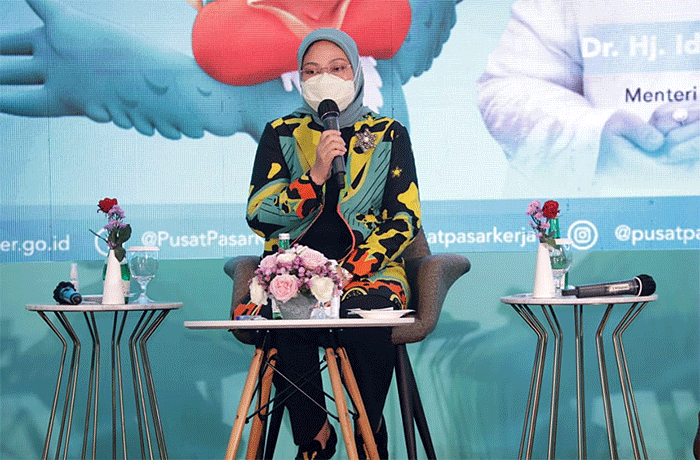 Menteri Ketenagakerjaan Ida Fauziyah menyatakan bahwa salah satu sasaran prioritas pembangunan nasional 2019 – 2024 menitikberatkan pada peningkatan investasi.