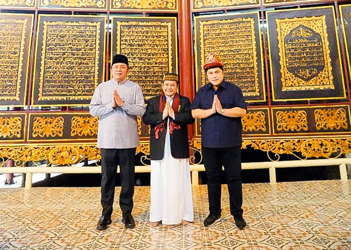 Menteri Badan Usaha Milik Negara (BUMN) Erick Thohir menghadiri Tabligh Akbar Dan Santunan Anak Yatim Majelis Dzikir At-Thohir.