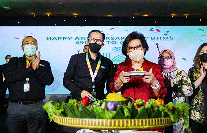 Komisaris Utama Bundamedik, dr. Ivan Rizal Sini memberikan sambutan saat perayaan hari jadi Bundamedik Healthcare System (BHMS) ke-49.