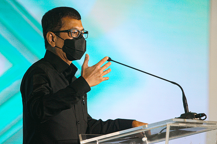 Komisaris Utama Bundamedik, dr. Ivan Rizal Sini memberikan sambutan saat perayaan hari jadi Bundamedik Healthcare System (BHMS) ke-49.