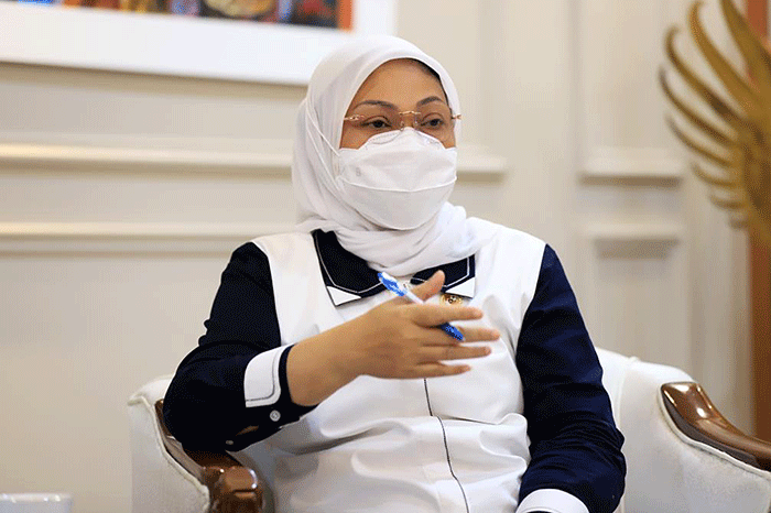 Menaker Ida Fauziyah saat menerima audiensi Ketua Umum Kongres Aliansi Serikat Buruh Indonesia (KASBI) Nining Elitos di Kemnaker.