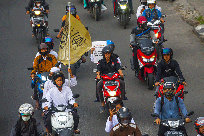 Pawai dan Tarhib kendaraan keliling di jalan protokol Kota Palembang dalam rangka menyambut Bulan Suci Ramadan 1443 H.